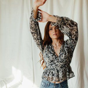 Black & White Floral V-Neck Blouse